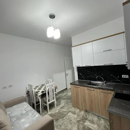 Eri Appartamento Durrës